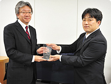 日立コンシューマエレクトロニクス マーケティング事業部 マーケティング本部担当本部長 兼 商品戦略企画部長 山内浩人さん