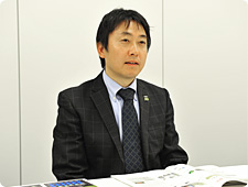 三洋電機コンシューマエレクトロニクス 車載機器事業部 販売推進統括部 販売戦略部 市販企画課 課長 羽立 一豊さん